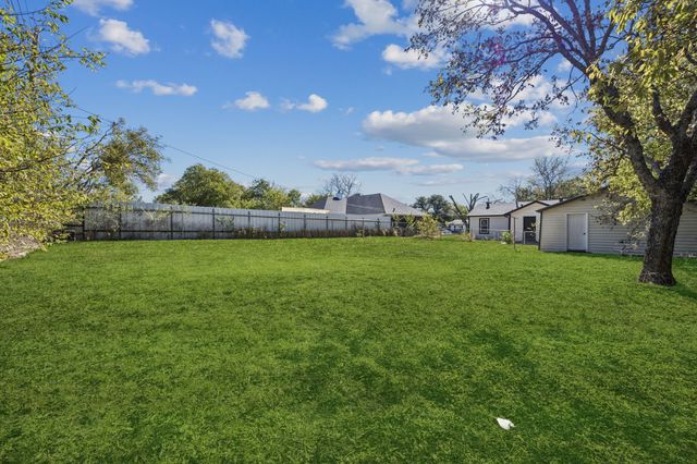 5621 Bonnie Drive, Watauga, TX 76148