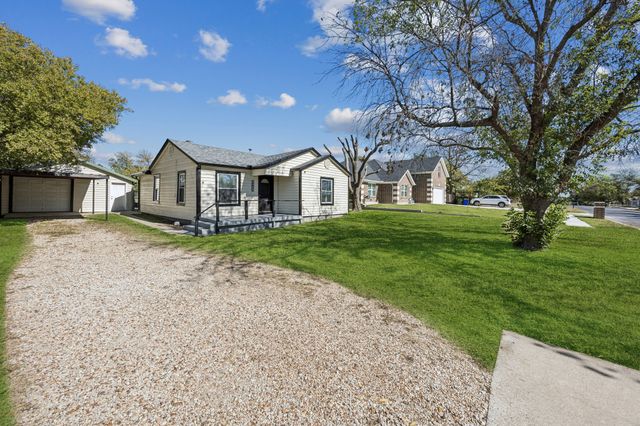 5621 Bonnie Drive, Watauga, TX 76148