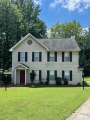 814 Selwyn Oaks Court 9/A&B, Charlotte, NC 28209