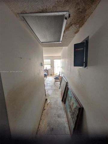 2027 Farnham O 2027, Deerfield Beach, FL 33442