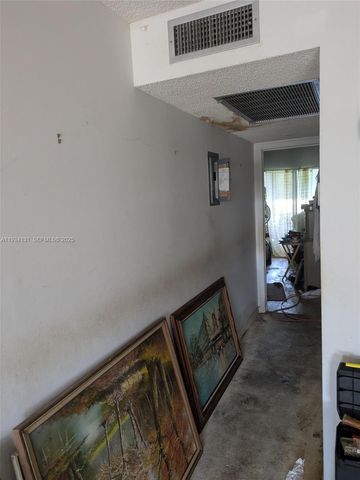 2027 Farnham O 2027, Deerfield Beach, FL 33442