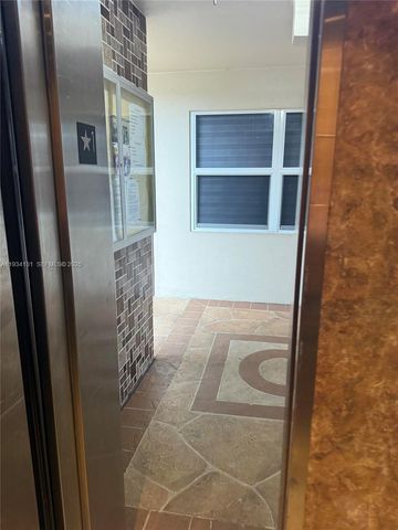 2027 Farnham O 2027, Deerfield Beach, FL 33442