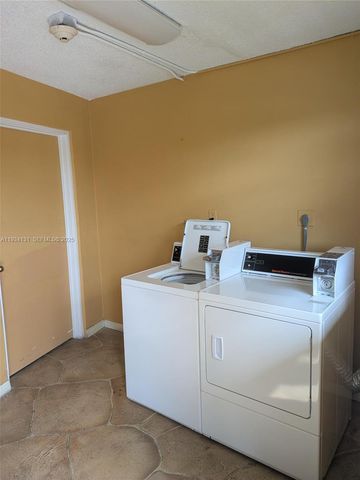 2027 Farnham O 2027, Deerfield Beach, FL 33442