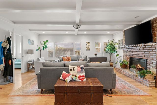 420 Capitola Road Extension, Santa Cruz, CA 95062