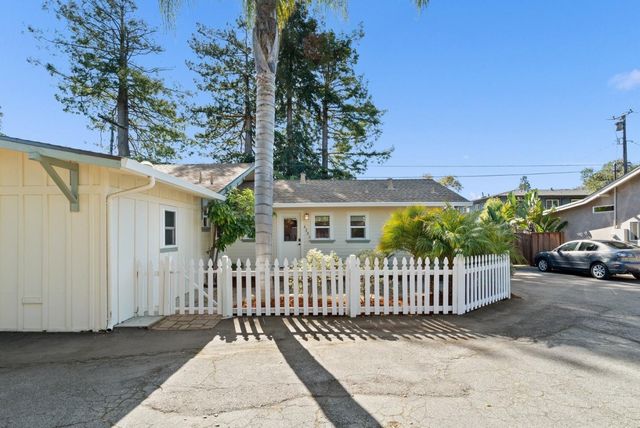 420 Capitola Road Extension, Santa Cruz, CA 95062