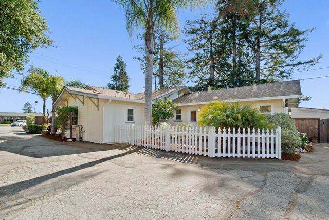 420 Capitola Road Extension, Santa Cruz, CA 95062