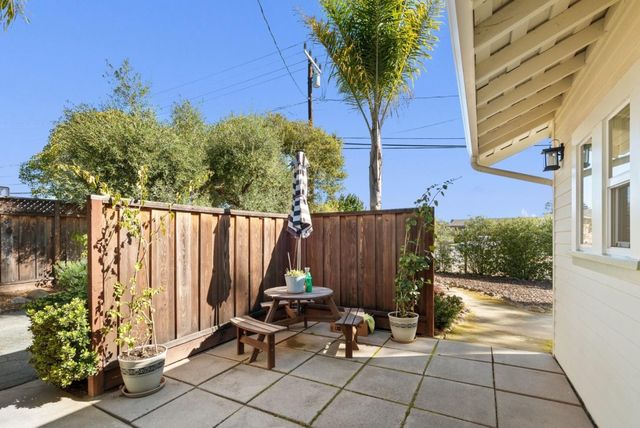 420 Capitola Road Extension, Santa Cruz, CA 95062