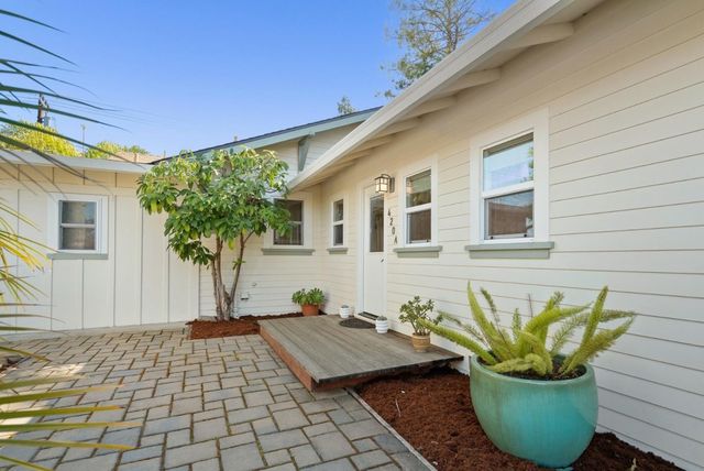 420 Capitola Road Extension, Santa Cruz, CA 95062