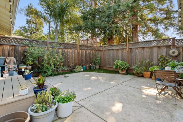 420 Capitola Road Extension, Santa Cruz, CA 95062