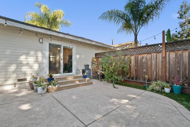 420 Capitola Road Extension, Santa Cruz, CA 95062