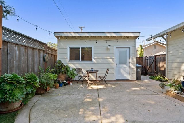 420 Capitola Road Extension, Santa Cruz, CA 95062