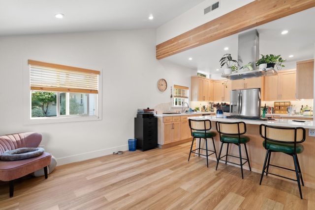 420 Capitola Road Extension, Santa Cruz, CA 95062