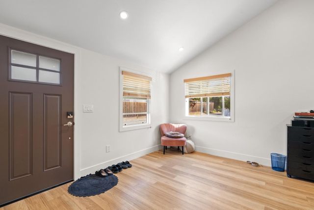 420 Capitola Road Extension, Santa Cruz, CA 95062