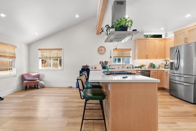 420 Capitola Road Extension, Santa Cruz, CA 95062