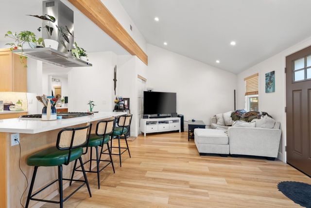 420 Capitola Road Extension, Santa Cruz, CA 95062
