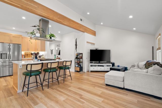 420 Capitola Road Extension, Santa Cruz, CA 95062