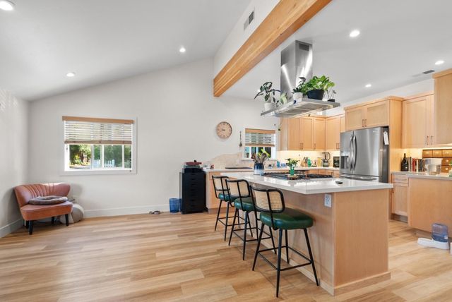 420 Capitola Road Extension, Santa Cruz, CA 95062