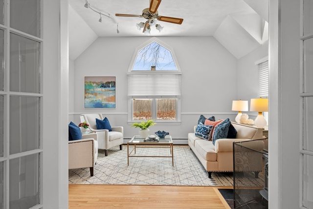 22 Hemenway Rd, Swampscott, MA 01907