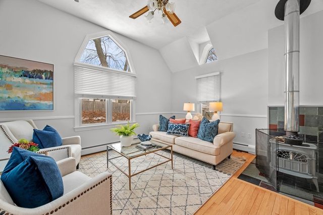 22 Hemenway Rd, Swampscott, MA 01907