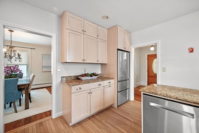 22 Hemenway Rd, Swampscott, MA 01907