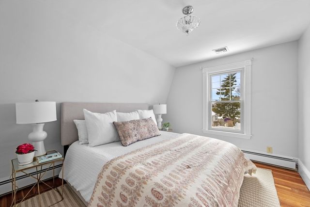 22 Hemenway Rd, Swampscott, MA 01907