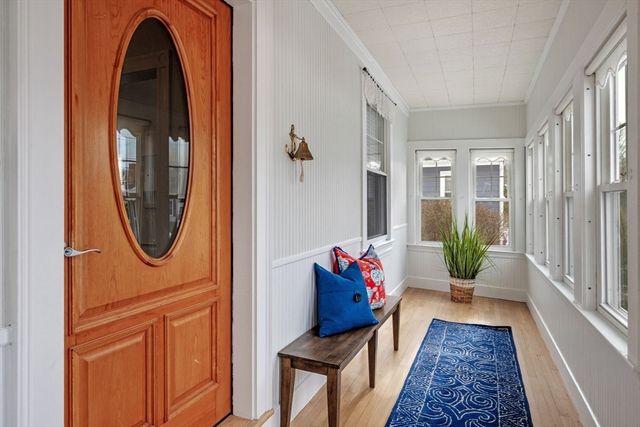 22 Hemenway Rd, Swampscott, MA 01907