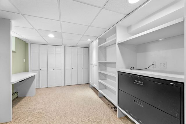 22 Hemenway Rd, Swampscott, MA 01907