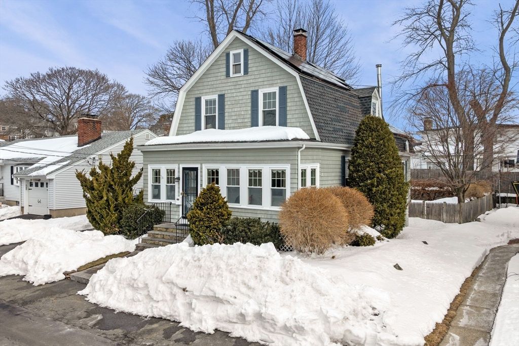 22 Hemenway Rd, Swampscott, MA 01907