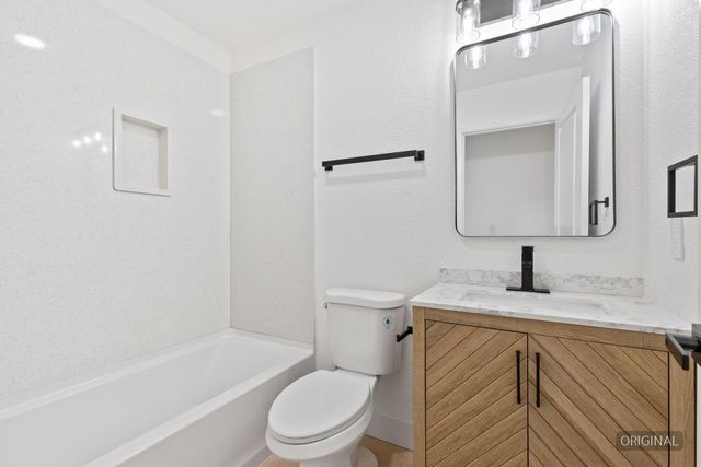 1646 E 8th St, Stockton, CA 95206