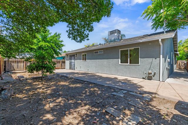 1646 E 8th St, Stockton, CA 95206
