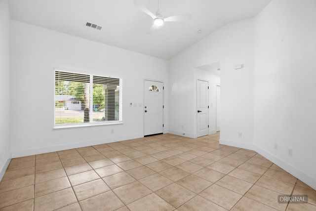 1646 E 8th St, Stockton, CA 95206