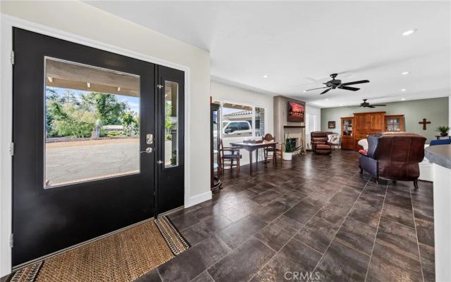 645 Los Altos, Redlands, CA 92373
