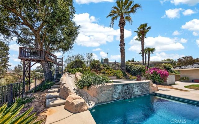 645 Los Altos, Redlands, CA 92373
