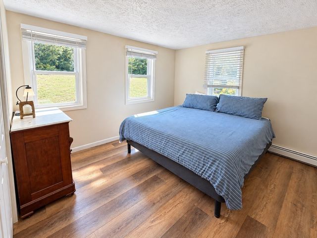 233 Pinecrest Beach Dr, Falmouth, MA 02536