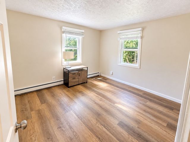 233 Pinecrest Beach Dr, Falmouth, MA 02536