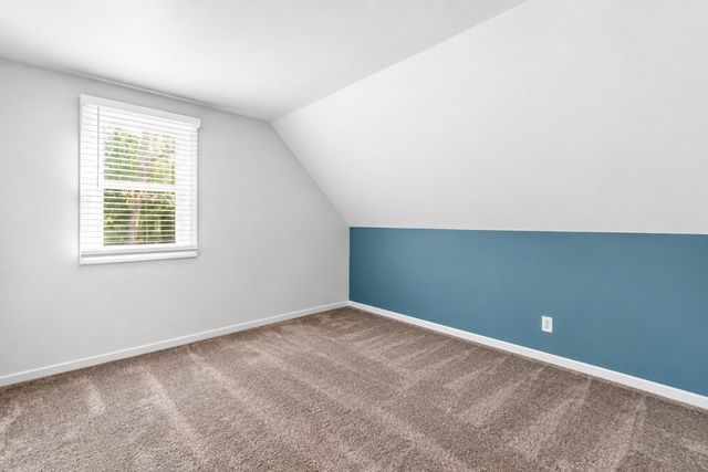 233 Pinecrest Beach Dr, Falmouth, MA 02536