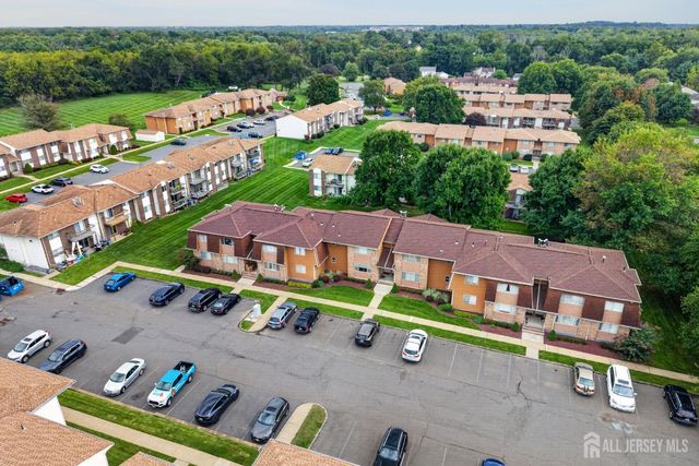 207 Mandon Court, South Brunswick, NJ 08540