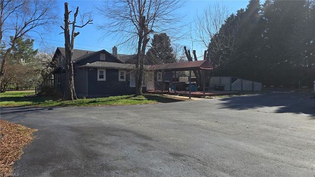 1310 Union Cross Road, Kernersville, NC 27284