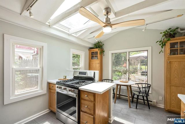 484 Pulis Avenue, Franklin Lakes, NJ 07417