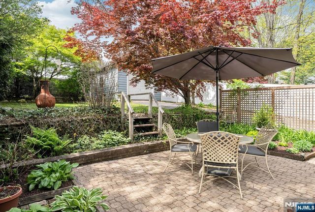 484 Pulis Avenue, Franklin Lakes, NJ 07417