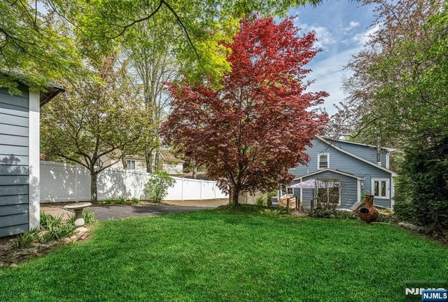 484 Pulis Avenue, Franklin Lakes, NJ 07417