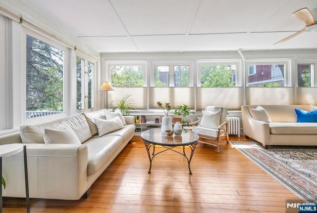484 Pulis Avenue, Franklin Lakes, NJ 07417