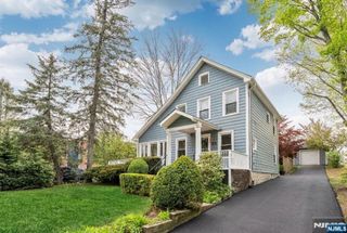484 Pulis Avenue, Franklin Lakes, NJ 07417