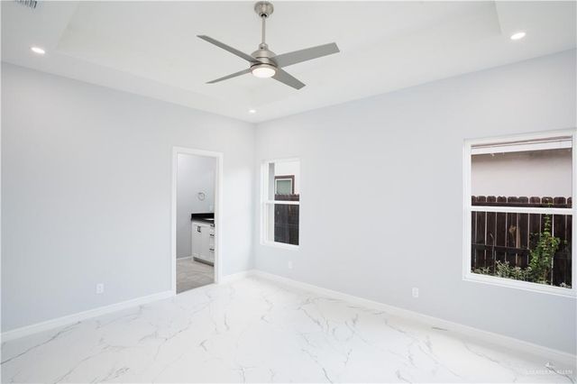 1107 W I Street, Mission, TX 78572