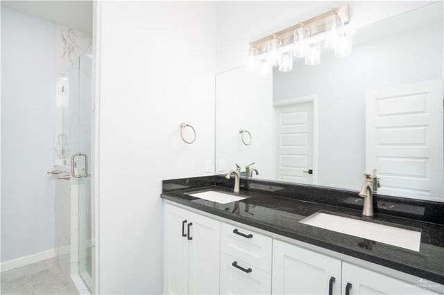 1107 W I Street, Mission, TX 78572