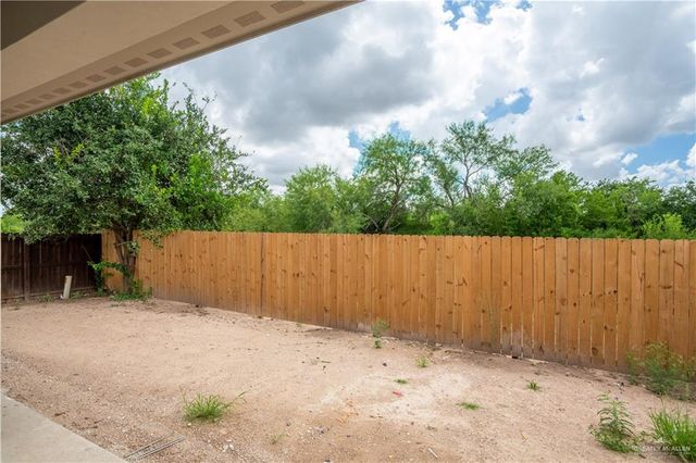 1107 W I Street, Mission, TX 78572