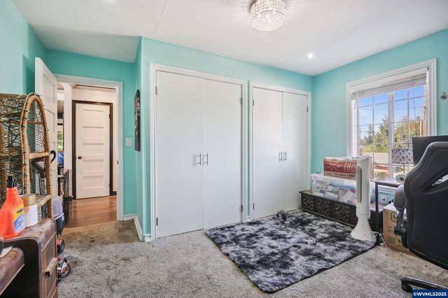 1082 Cascade Dr NW, Salem, OR 97304