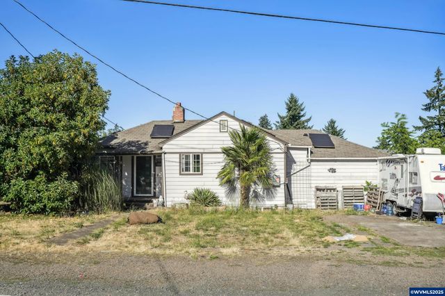 1082 Cascade Dr NW, Salem, OR 97304