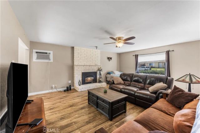 107 Brentwood, Tehachapi, CA 93561