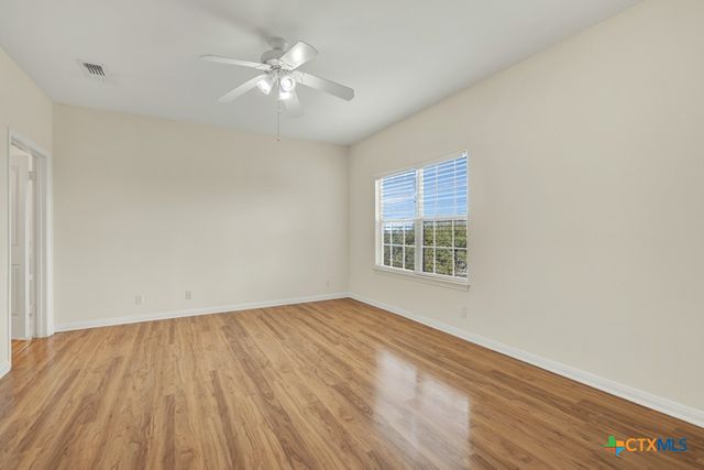 2305 Connie Drive 102, Canyon Lake, TX 78133